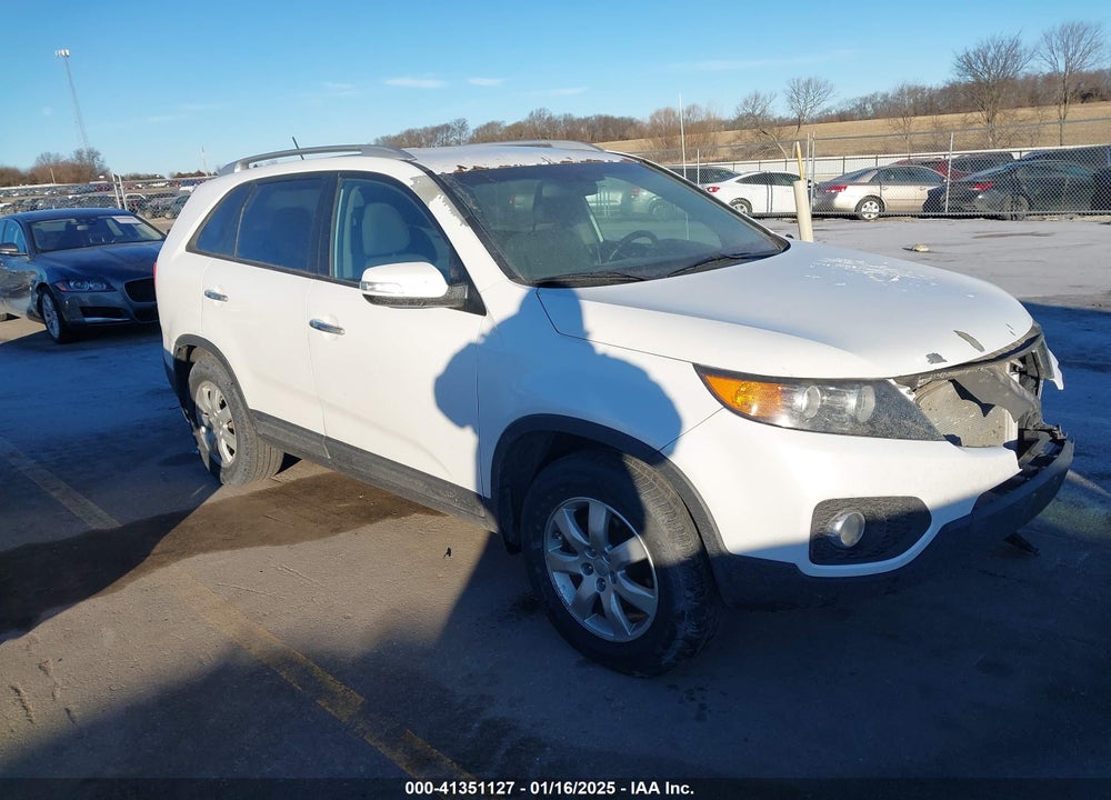 2013 KIA SORENTO VIN: 5XYKT3A66DG385939