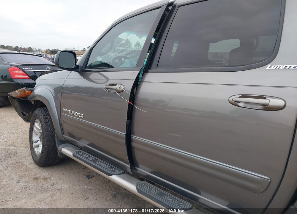 2004 TOYOTA TUNDRA LIMITED V8 VIN: 5TBET38184S446873