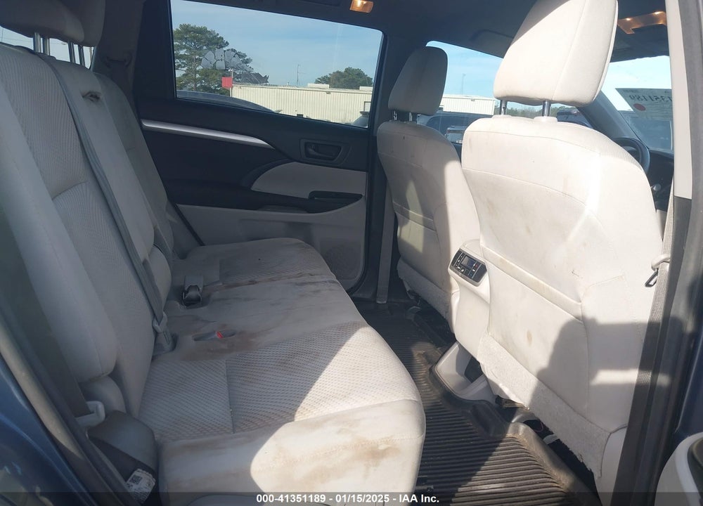 2017 TOYOTA HIGHLANDER LE VIN: 5TDZARFH4HS031847