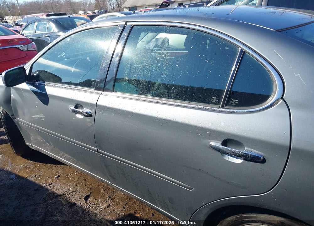 2005 LEXUS ES 330 VIN: JTHBA30G355130500
