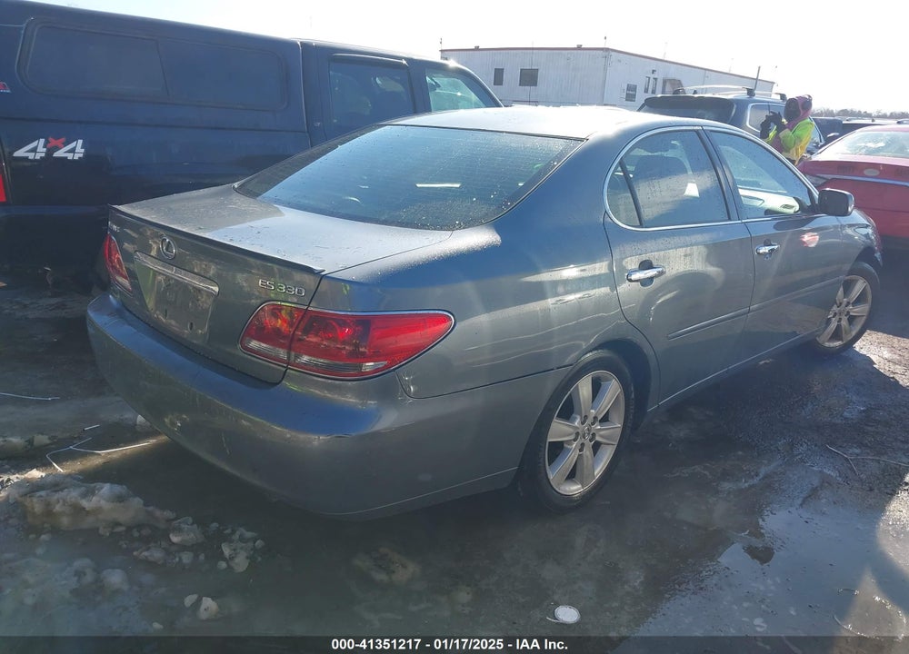 2005 LEXUS ES 330 VIN: JTHBA30G355130500