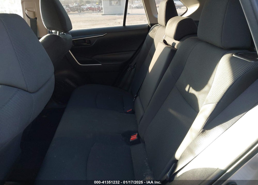 2020 TOYOTA RAV4 LE VIN: 2T3H1RFV1LC061477