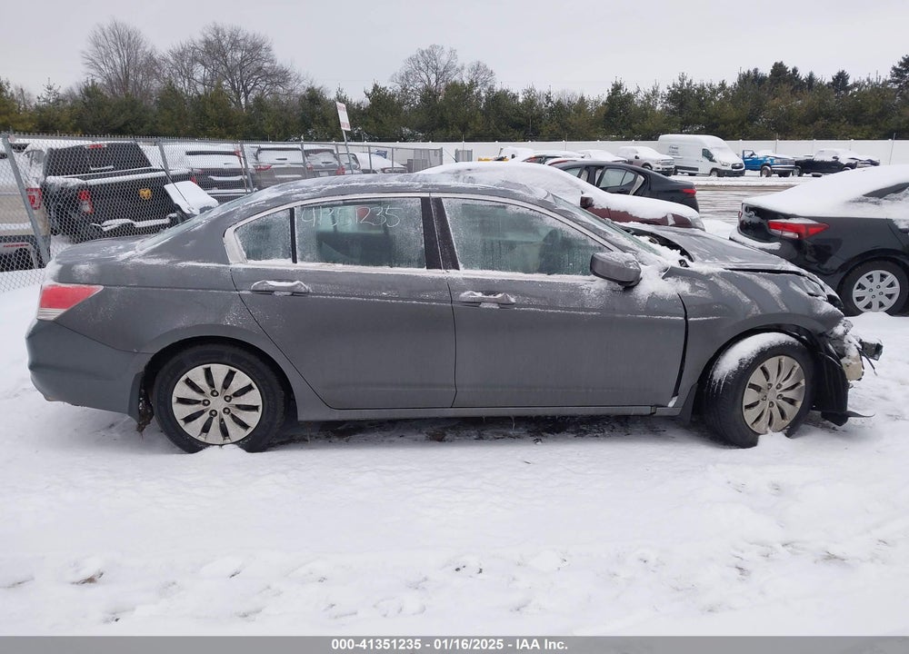 2011 HONDA ACCORD 2.4 LX VIN: 1HGCP2F32BA096878