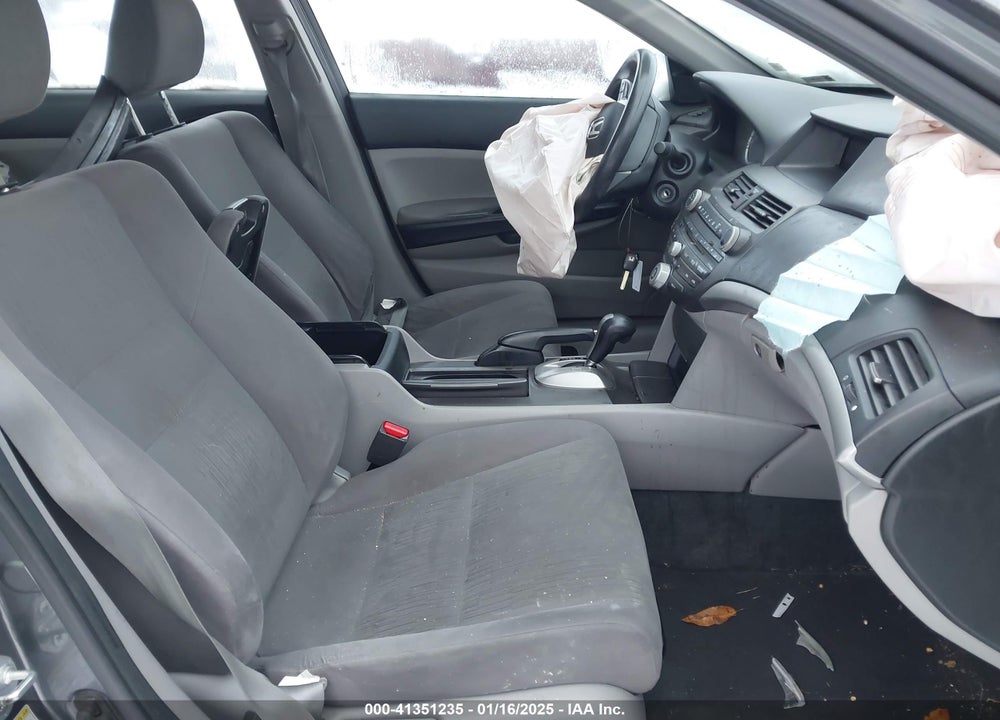 2011 HONDA ACCORD 2.4 LX VIN: 1HGCP2F32BA096878