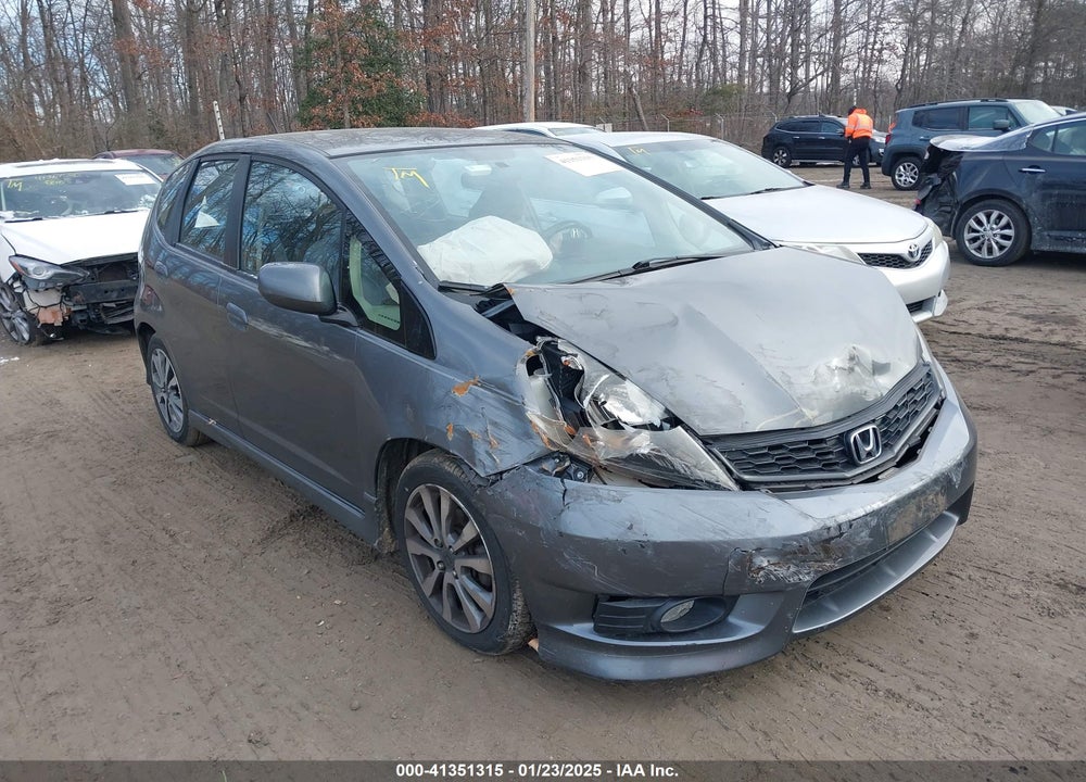 2012 HONDA FIT SPORT VIN: JHMGE8H59CC013362