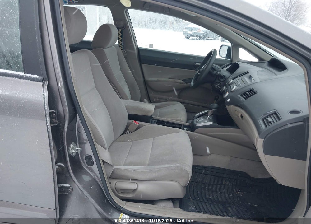 2011 HONDA CIVIC LX VIN: 19XFA1F50BE033915