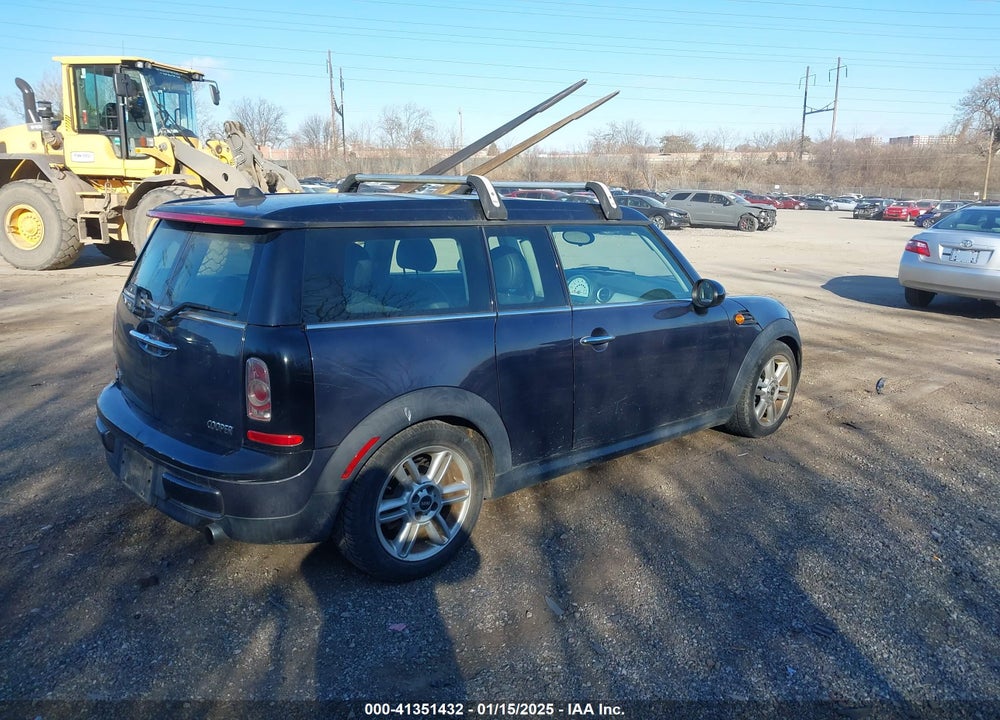 2013 MINI CLUBMAN VIN: WMWZF3C57DT571310