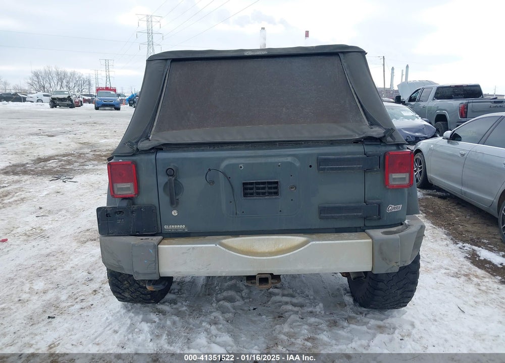 2014 JEEP WRANGLER UNLIMITED SAHARA VIN: 1C4BJWEG1EL152938