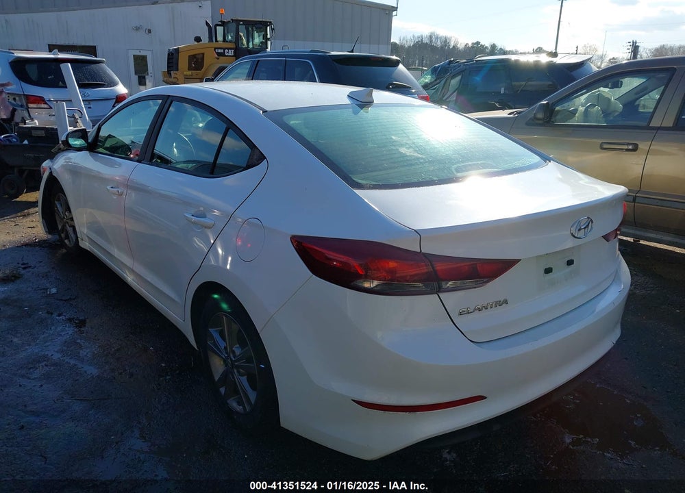 2018 HYUNDAI ELANTRA VIN: 5NPD84LF9JH319533