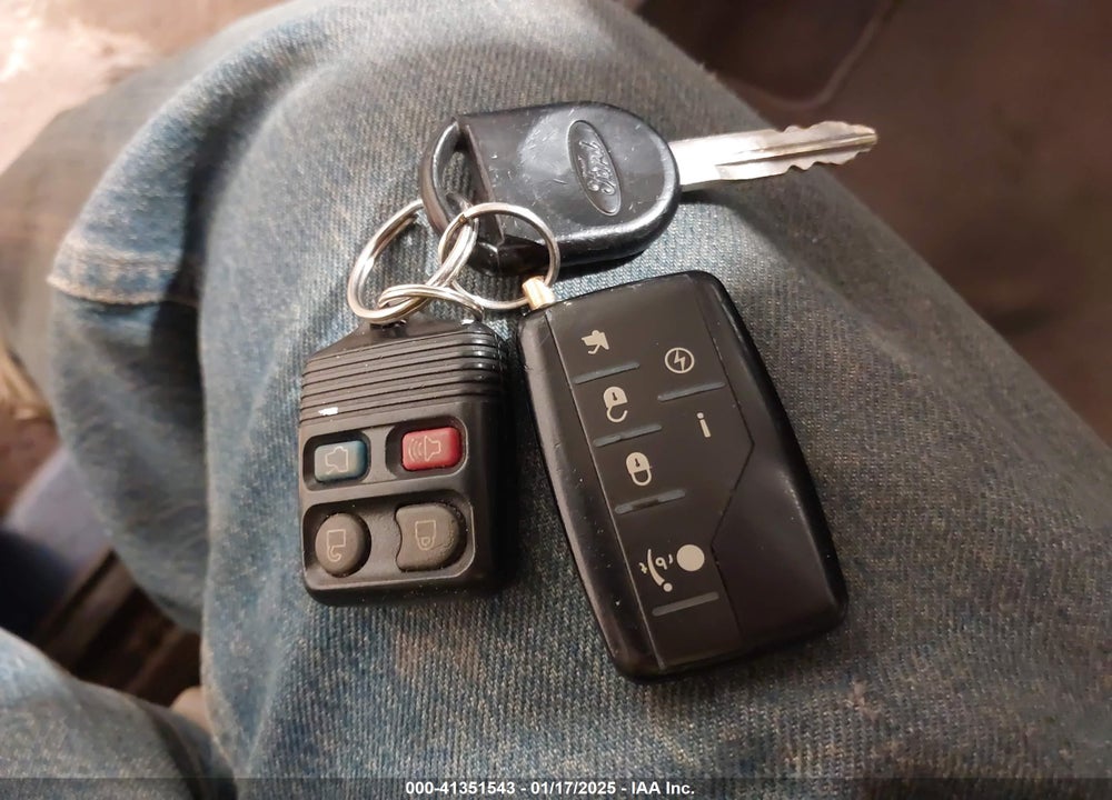 2009 FORD FOCUS VIN: 1FAHP36N29W120904
