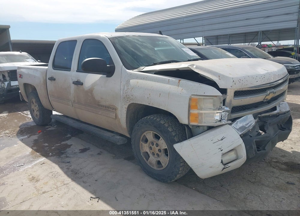 2011 CHEVROLET SILVERADO 1500 LT VIN: 3GCPKSE32BG393845