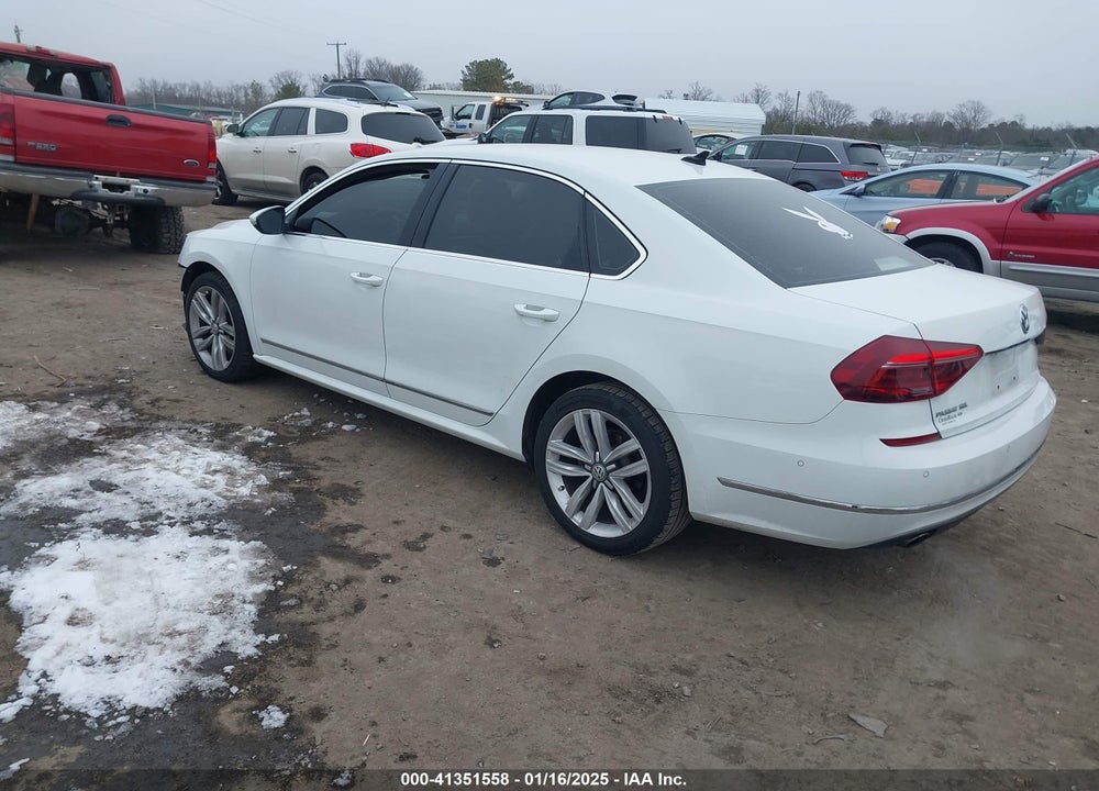 2017 VOLKSWAGEN PASSAT 1.8T SEL PREMIUM VIN: 1VWCT7A37HC062167