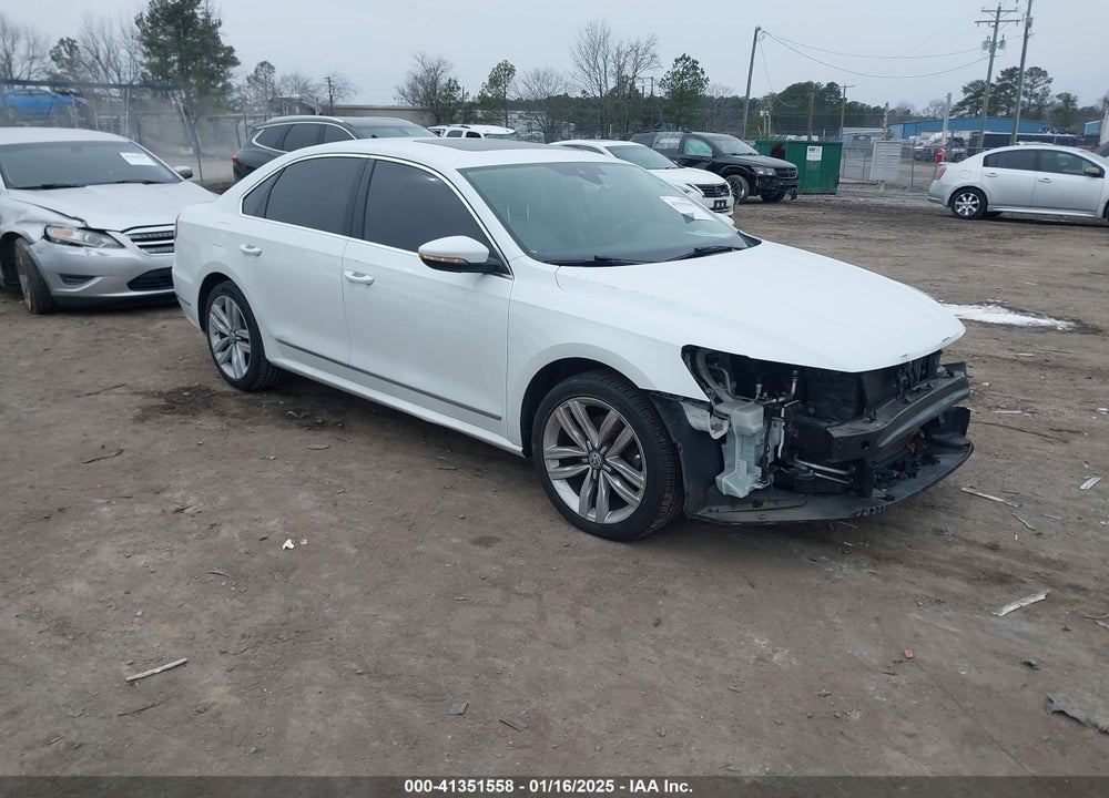 2017 VOLKSWAGEN PASSAT 1.8T SEL PREMIUM VIN: 1VWCT7A37HC062167
