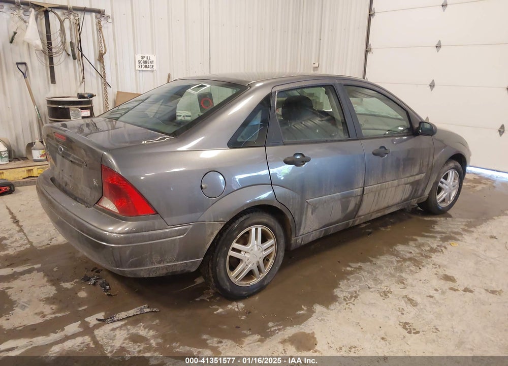 2002 FORD FOCUS SE VIN: 1FAFP34392W246403