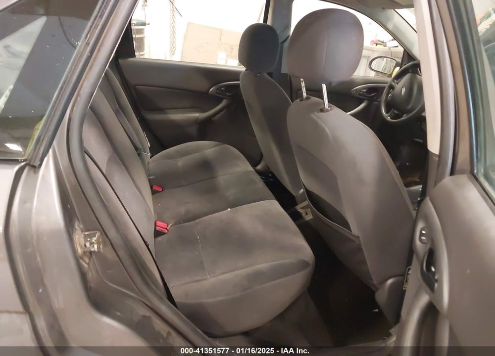2002 FORD FOCUS SE VIN: 1FAFP34392W246403