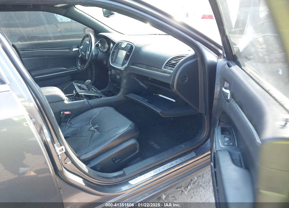 2013 CHRYSLER 300C VIN: 2C3CCAET8DH650245