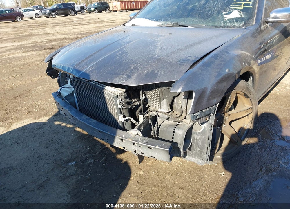 2013 CHRYSLER 300C VIN: 2C3CCAET8DH650245