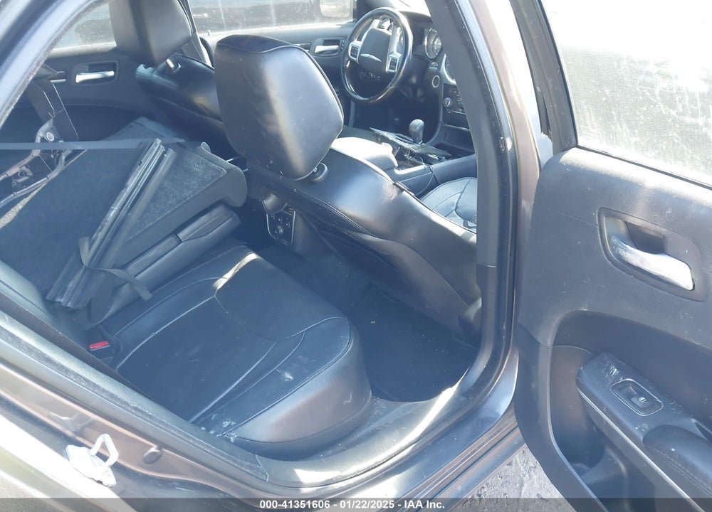 2013 CHRYSLER 300C VIN: 2C3CCAET8DH650245