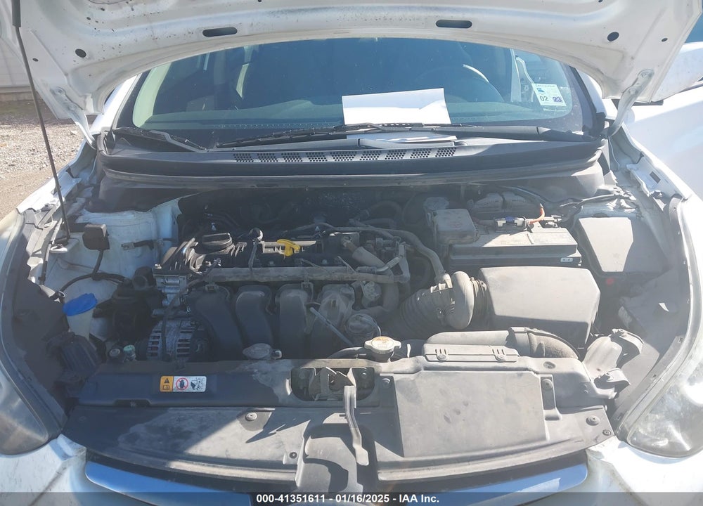 2015 HYUNDAI ELANTRA SE VIN: 5NPDH4AE8FH636673