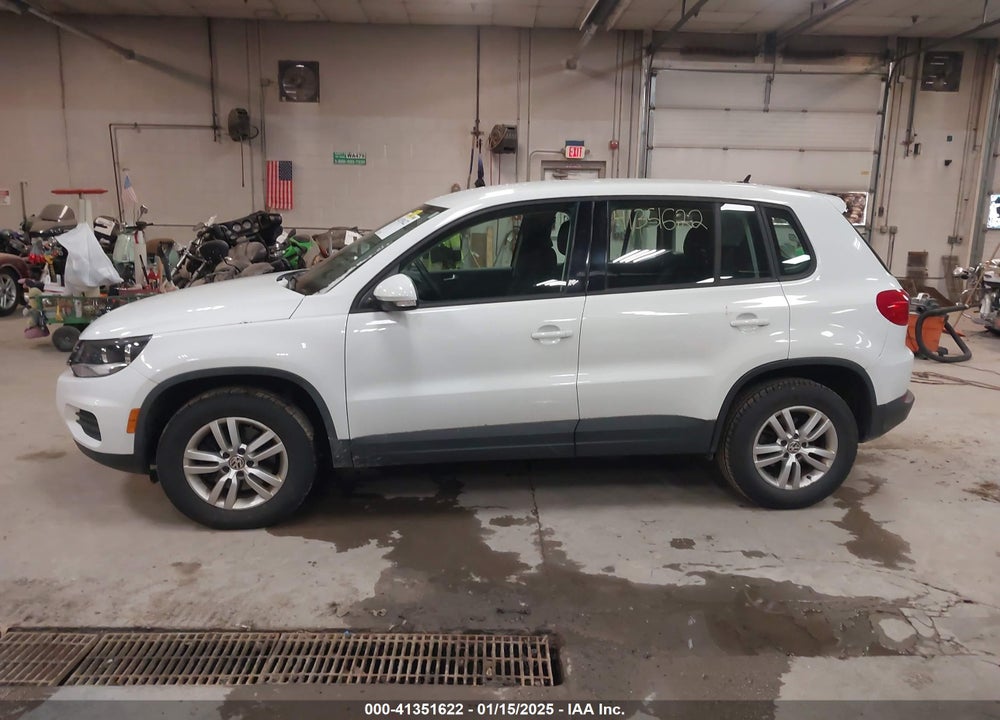 2014 VOLKSWAGEN TIGUAN S VIN: WVGAV3AX8EW584599