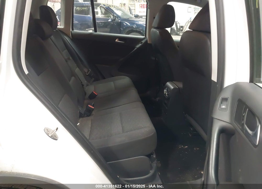 2014 VOLKSWAGEN TIGUAN S VIN: WVGAV3AX8EW584599
