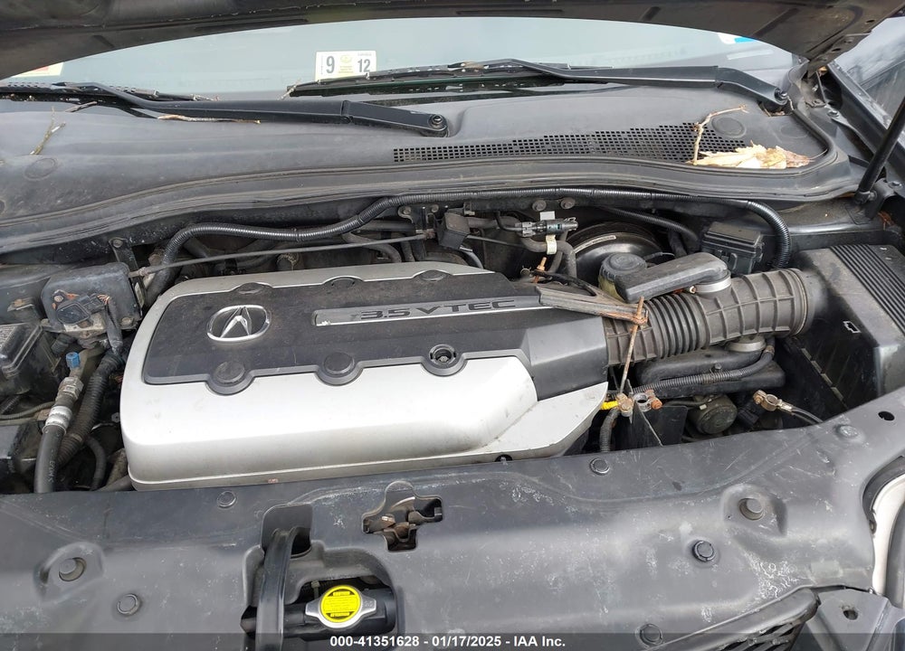 2005 ACURA MDX VIN: 2HNYD18215H555605