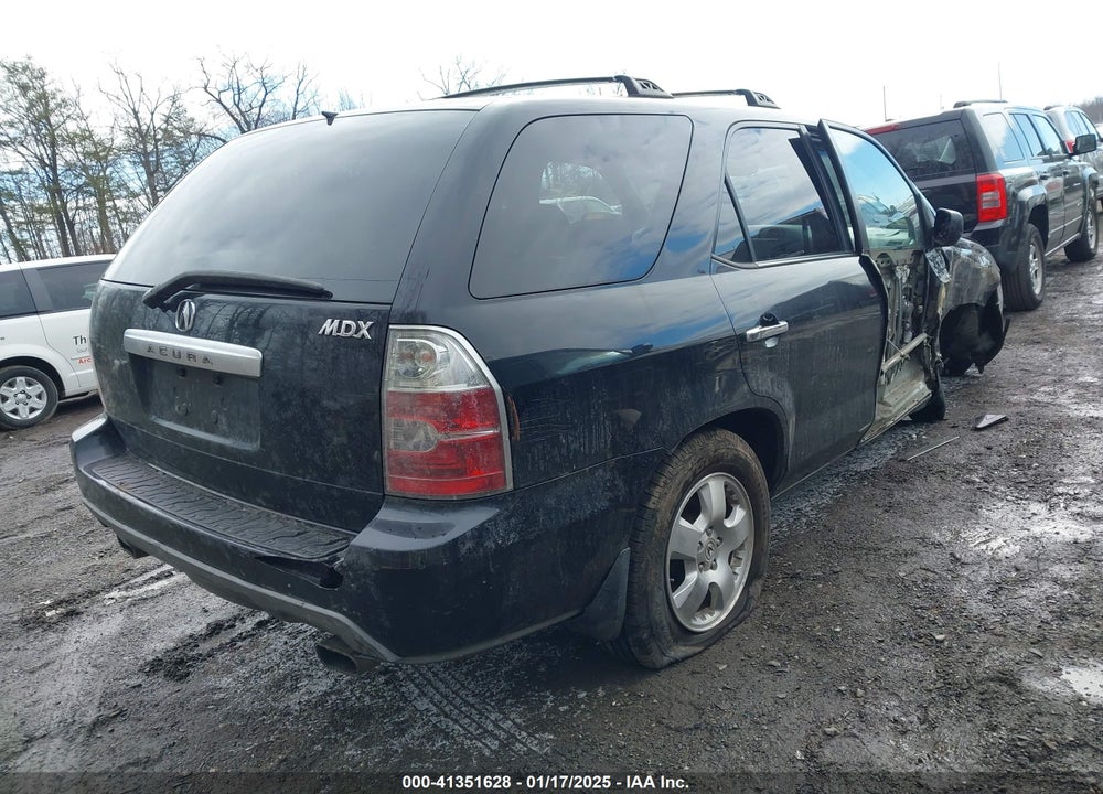 2005 ACURA MDX VIN: 2HNYD18215H555605