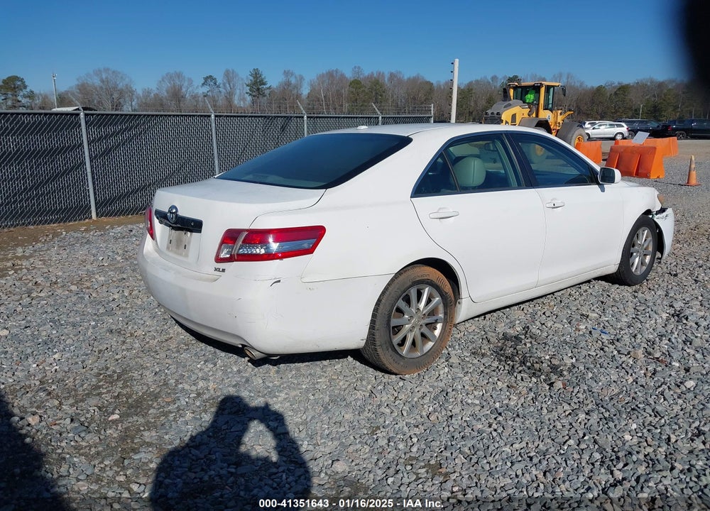2011 TOYOTA CAMRY XLE V6 VIN: 4T1BK3EK9BU616186