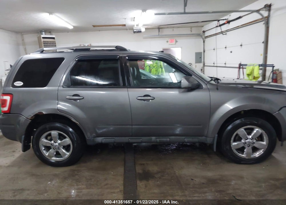 2010 FORD ESCAPE LIMITED VIN: 1FMCU9EG9AKB60780