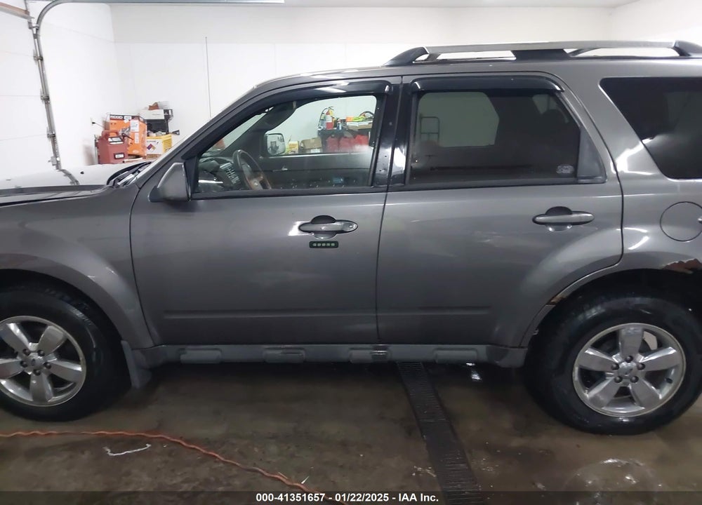 2010 FORD ESCAPE LIMITED VIN: 1FMCU9EG9AKB60780
