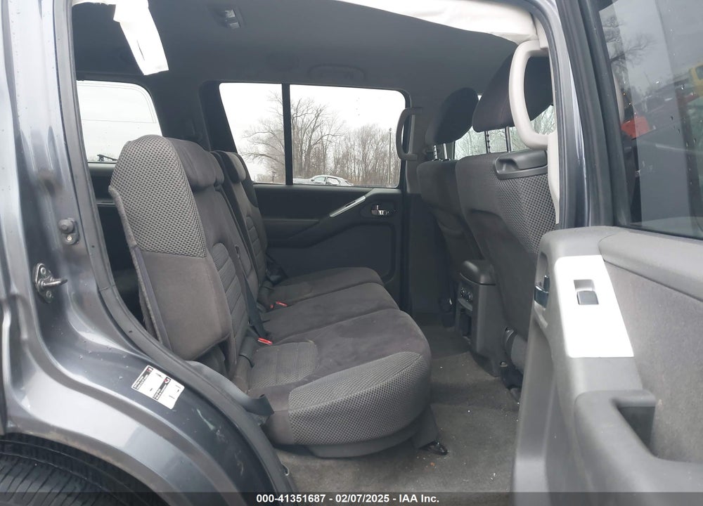 2011 NISSAN PATHFINDER SV VIN: 5N1AR1NN2BC635416