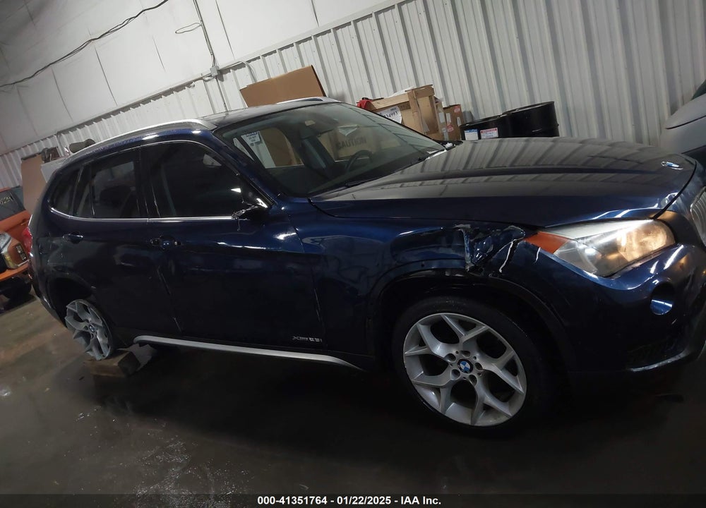 2013 BMW X1 XDRIVE28I VIN: WBAVL1C55DVR84830