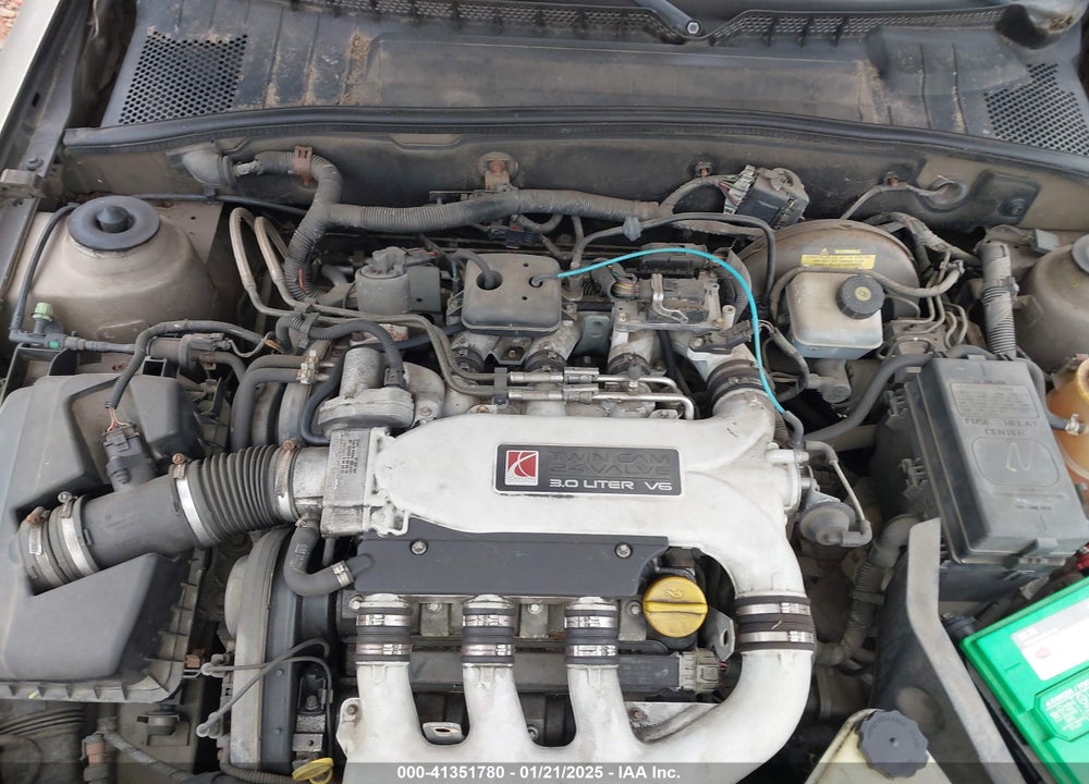 2001 SATURN LW300 VIN: 1G8JW82R41Y525279