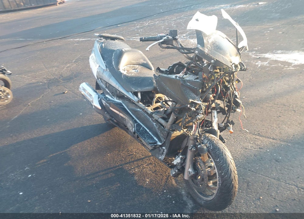2007 SUZUKI AN400 VIN: JS1CK44A972102942