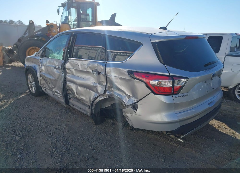 2017 FORD ESCAPE SE VIN: 1FMCU0GD1HUF05782