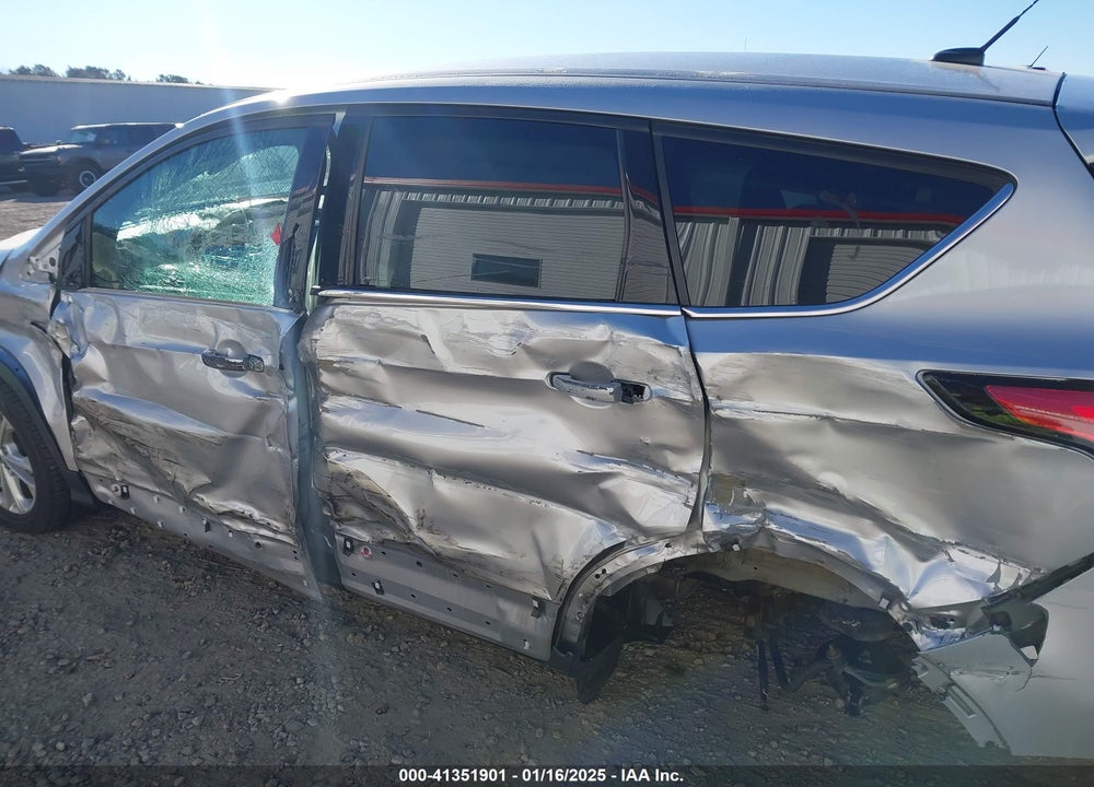 2017 FORD ESCAPE SE VIN: 1FMCU0GD1HUF05782
