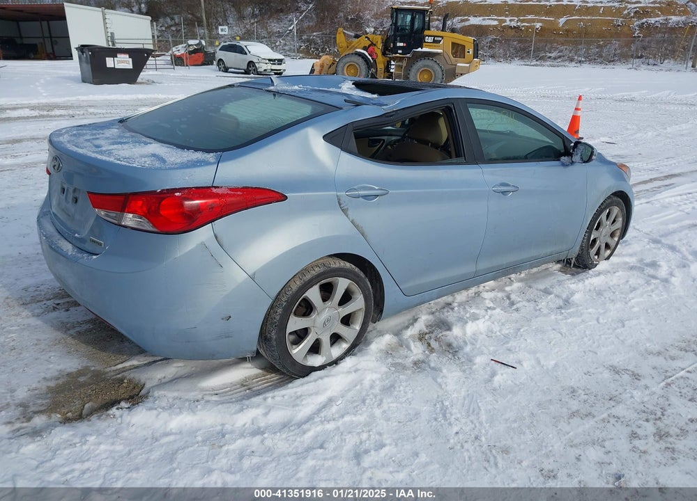 2013 HYUNDAI ELANTRA VIN: KMHDH4AE7DU506804