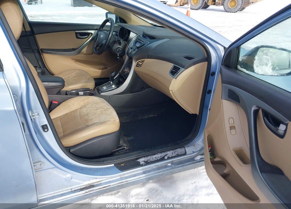 2013 HYUNDAI ELANTRA VIN: KMHDH4AE7DU506804