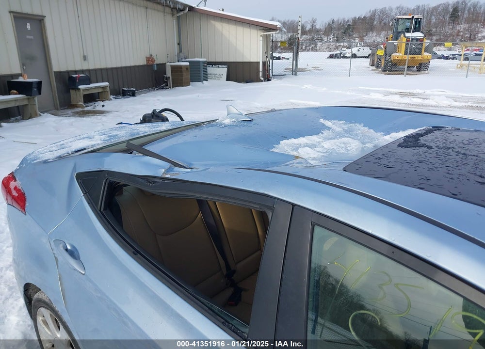 2013 HYUNDAI ELANTRA VIN: KMHDH4AE7DU506804
