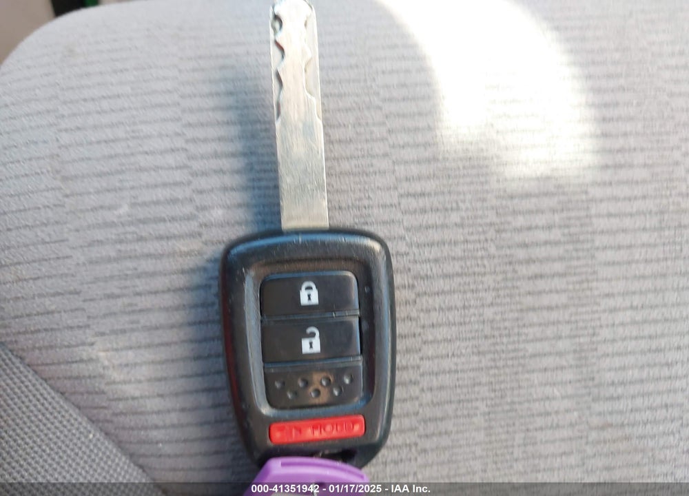 2014 HONDA CR-V LX VIN: 5J6RM3H32EL011321
