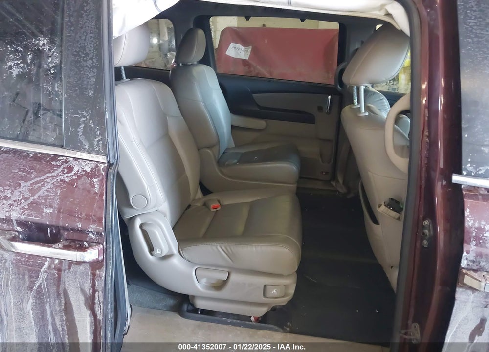2016 HONDA ODYSSEY EX-L VIN: 5FNRL5H63GB161815