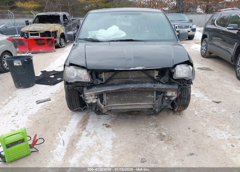 2014 DODGE GRAND CARAVAN R/T VIN: 2C4RDGEG8ER451314