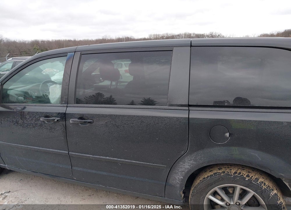 2014 DODGE GRAND CARAVAN R/T VIN: 2C4RDGEG8ER451314