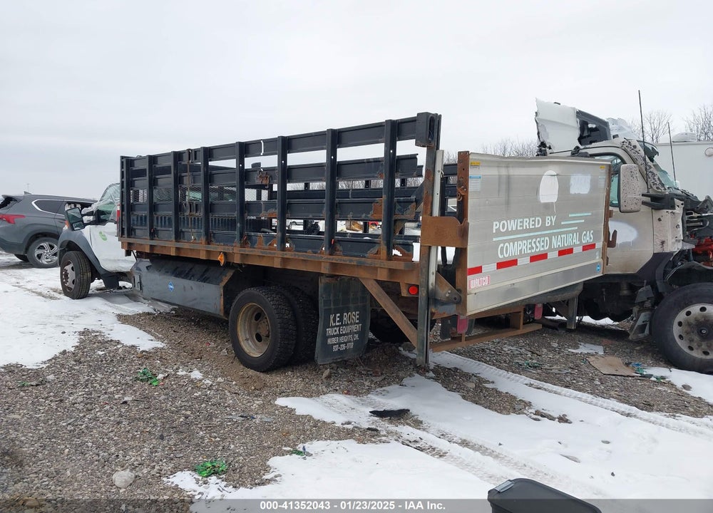 2011 FORD F-450 CHASSIS XL VIN: 1FDUF4GYXBEB90815