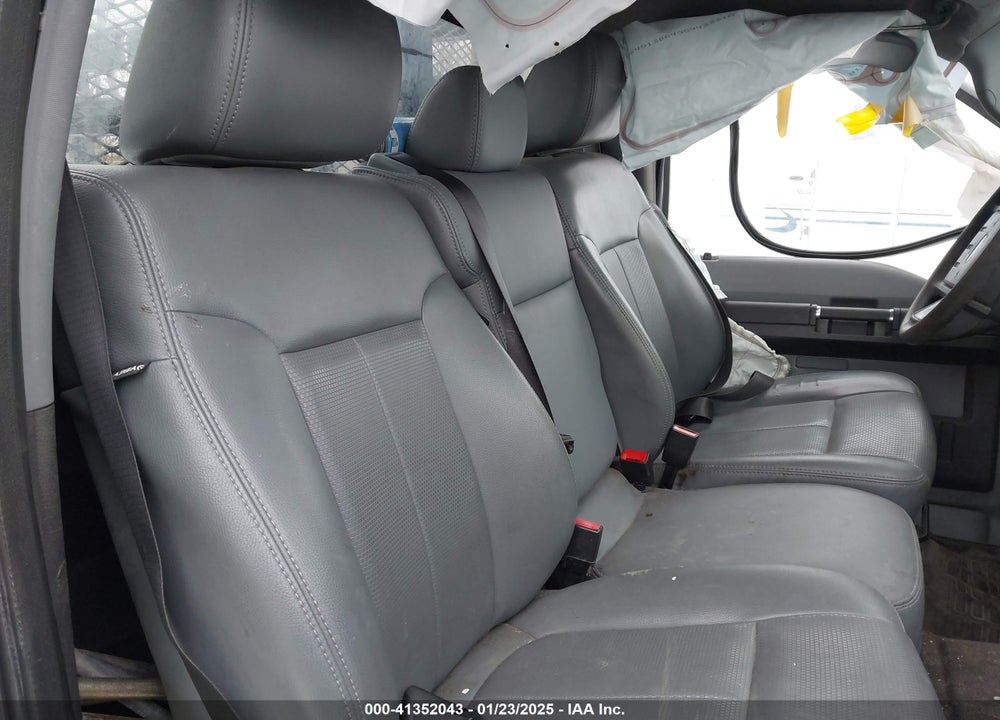 2011 FORD F-450 CHASSIS XL VIN: 1FDUF4GYXBEB90815