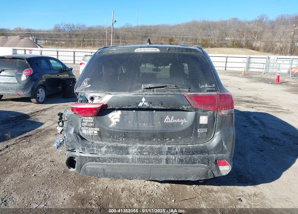 2020 MITSUBISHI OUTLANDER VIN: JA4AZ3A36LZ031803