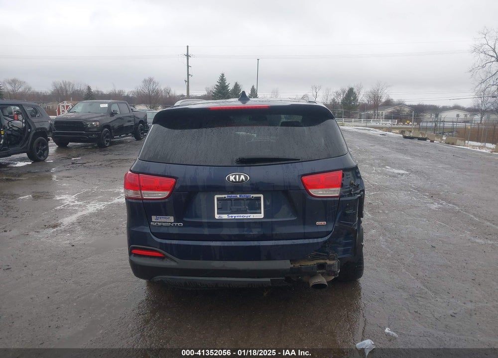 2016 KIA SORENTO 2.4L LX VIN: 5XYPG4A36GG118455