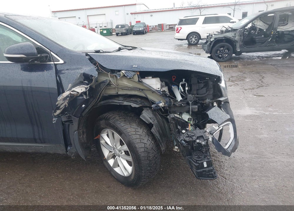 2016 KIA SORENTO 2.4L LX VIN: 5XYPG4A36GG118455