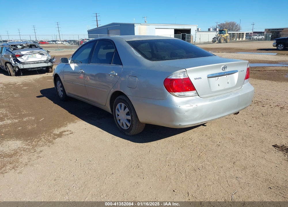 2005 TOYOTA CAMRY LE VIN: 4T1BE32K75U026889