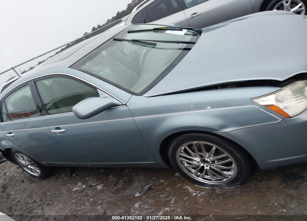 2005 TOYOTA AVALON XLS VIN: 4T1BK36B85U013927